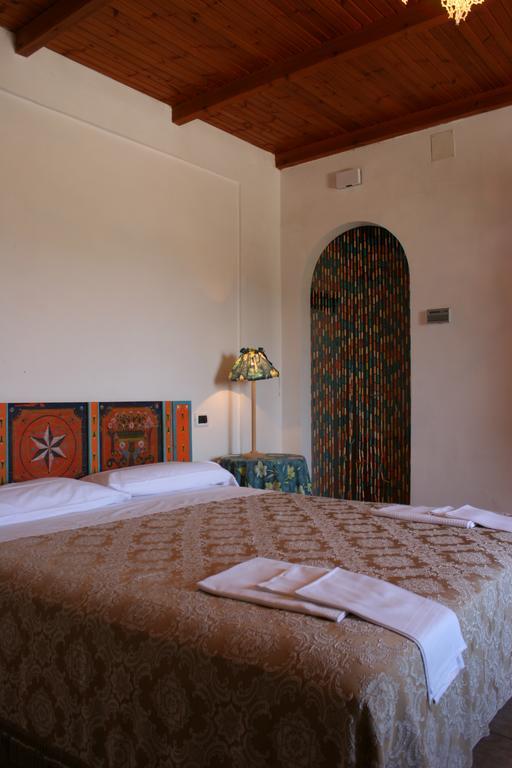 Torre Mannella Hotel Città Sant'Angelo Buitenkant foto
